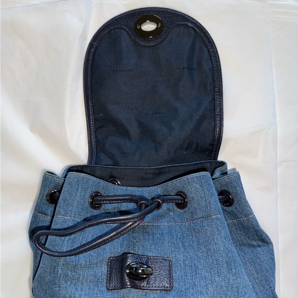 COACH No. 37975 Turnlock Rucksack in Colorblock Denim & Navy Backpack Purse Bag - Picture 10 of 16